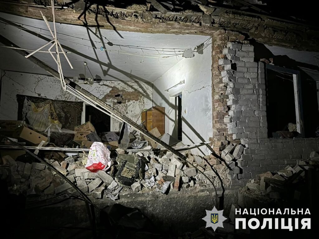 Обстріли Донеччини: протягом доби російські війська гатили з авіації, РСЗВ "Ураган" та артилерії