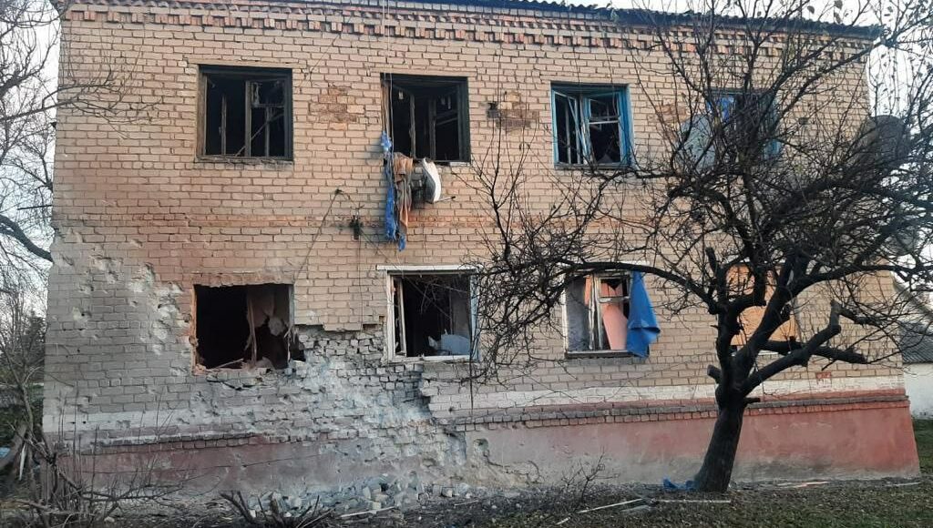 Ворог протягом доби з Градів та артилерії обстріляв громади Донеччини