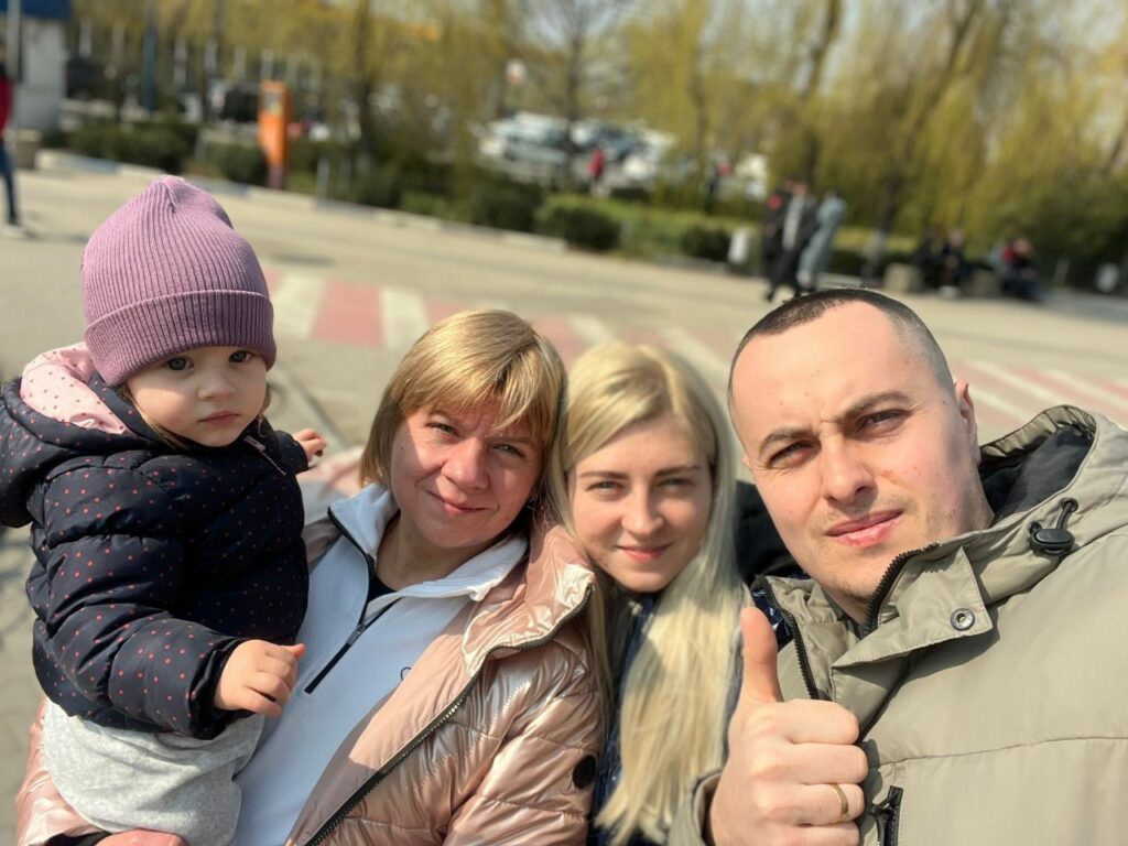переселенка з Бахмута перукарня