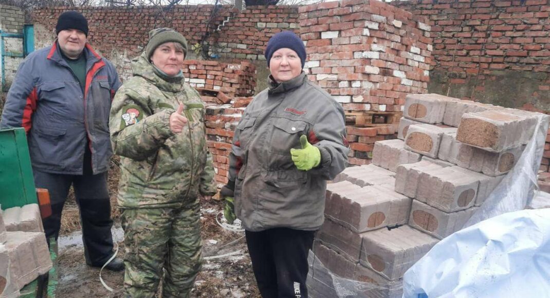 Авдіївців в евакуації Міжнародний Комітет Червоного Хреста забезпечив матеріалами для опалення (фото)