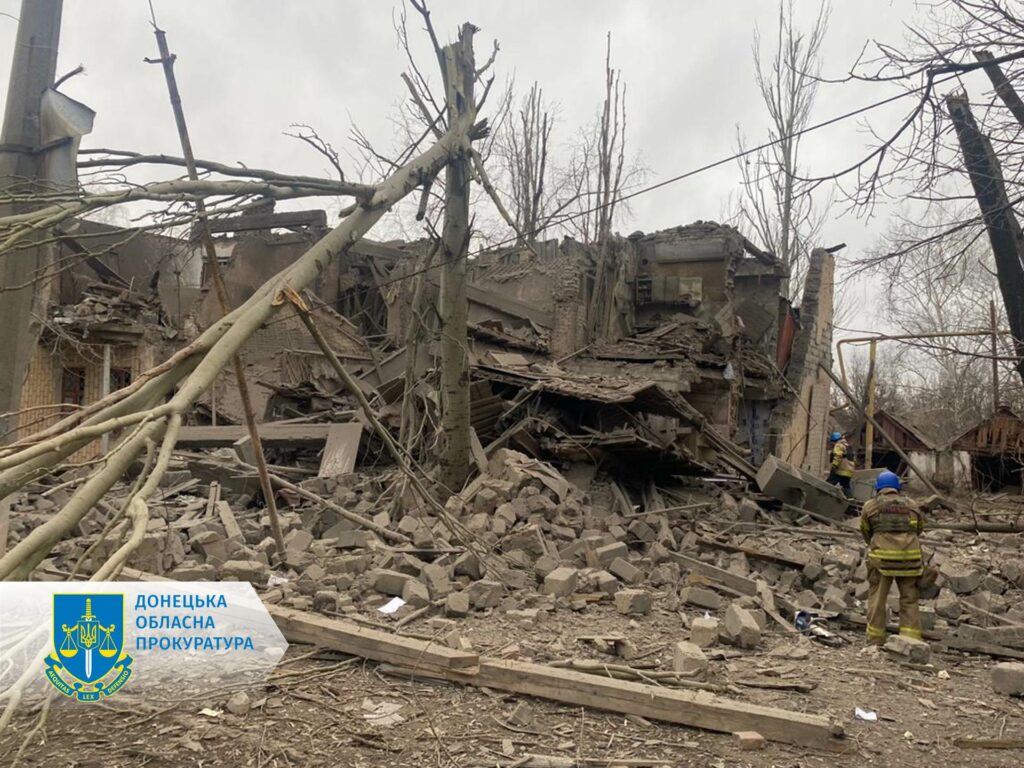 У прокуратурі розповіли про поранених та загиблого від обстрілів на Донеччині