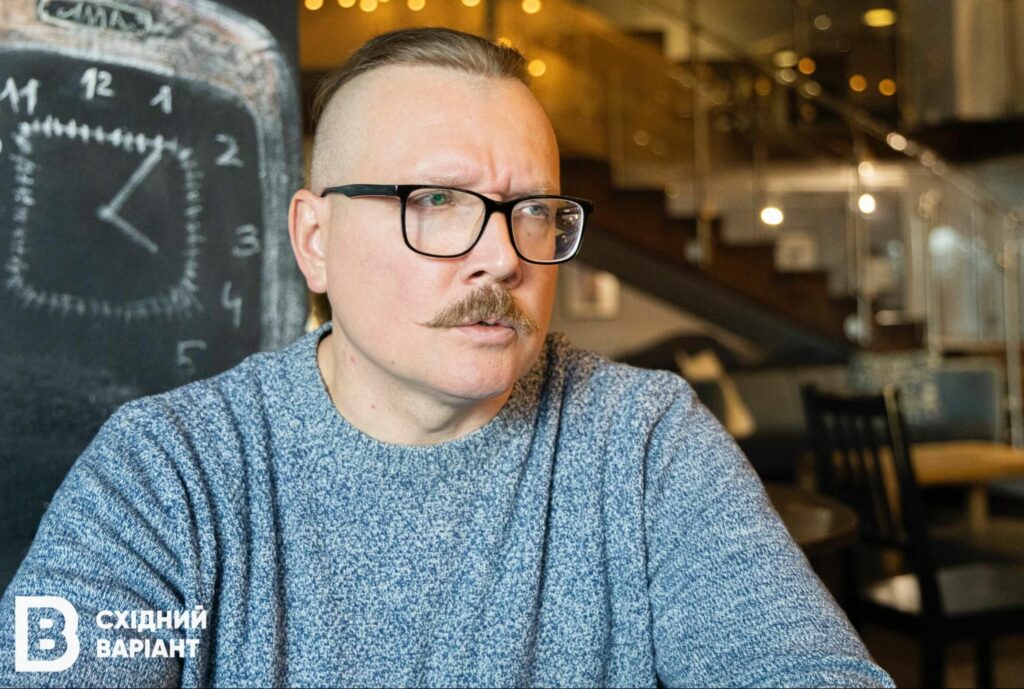 Азов Доцент