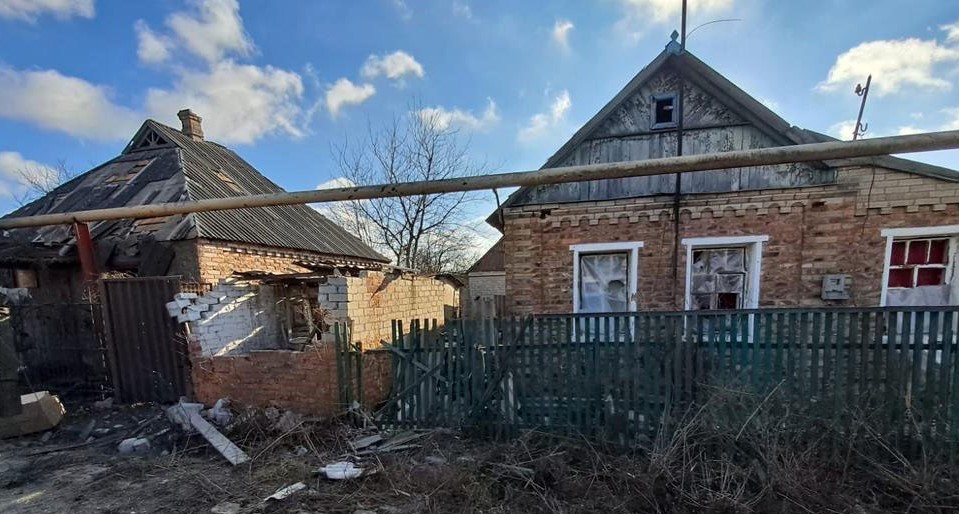 На Донеччині армія рф завдала 21 удар по цивільним: одна людина загинула, сімох поранено