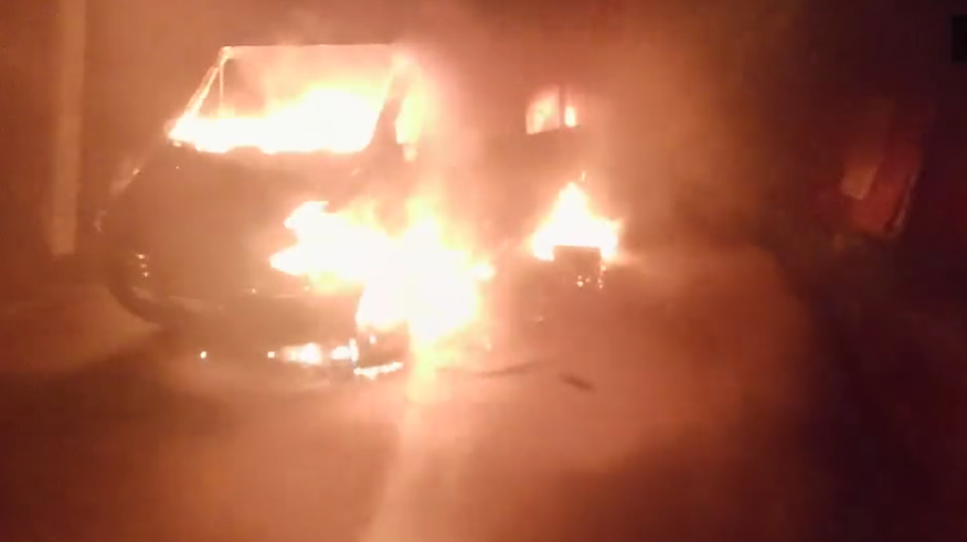 У Лимані рятувальники ліквідували загоряння автомобіля: відео