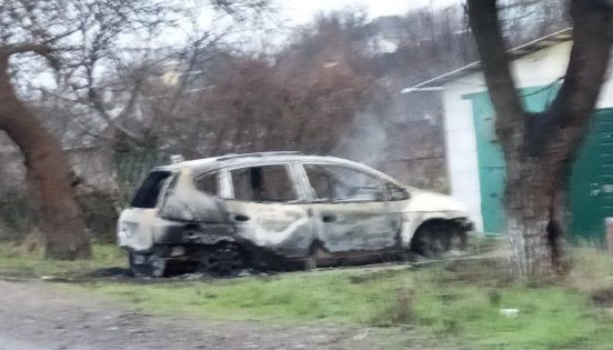 В оккупированном Мариуполе партизаны взорвали авто с российским офицером: фото