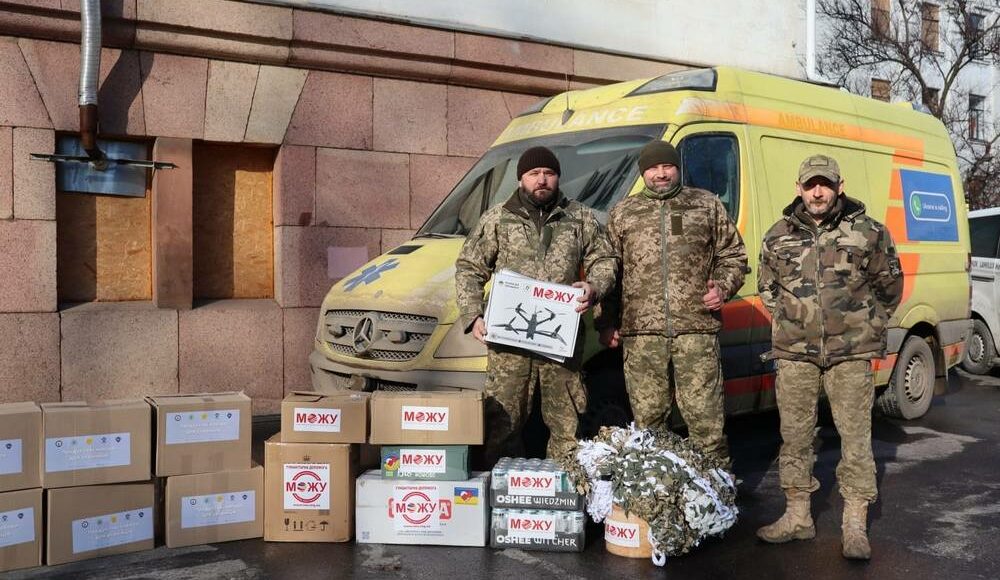 Волонтери передали військовим на Донеччину 10 дронів і партію гуманітарної допомоги (фото)