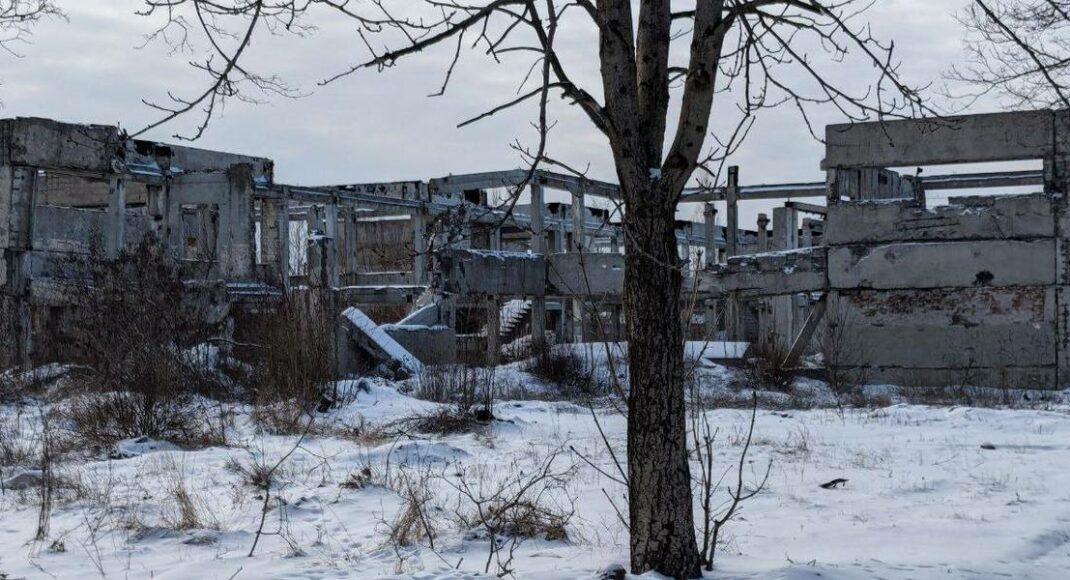 Россияне во время оккупации Мариуполя повредили 90% из всех действующих детских садов