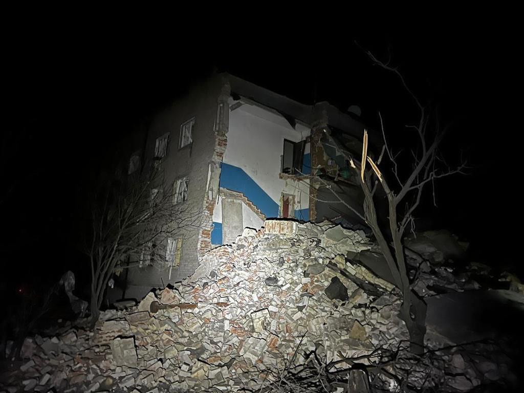 Ворог вдарив по Нью-Йорку: 3 людини поранено і 5 — перебувають під завалами