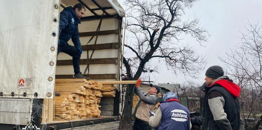 Міжнародні гуманітарні організації допомагають Покровську після російського обстрілу