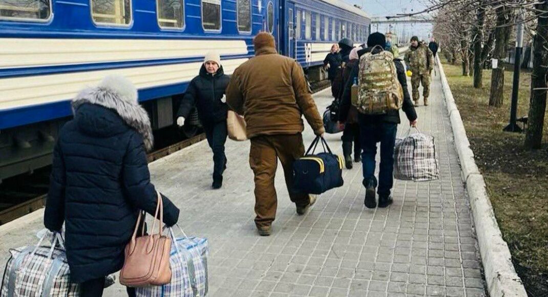 Третина з евакуйованих осіб з Донеччини за минулий рік — мешканці Покровської громади