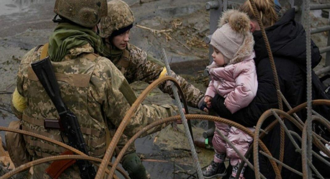 З Мар'їнської, Очеретинської та Вугледарської громад вже евакуювали всіх дітей, — Філашкін