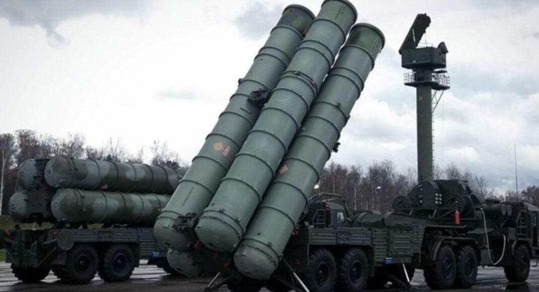 Россияне били зенитными управляемыми ракетами С-300 по гражданской инфраструктуре Мирнограда и Лысовки Донецкой области