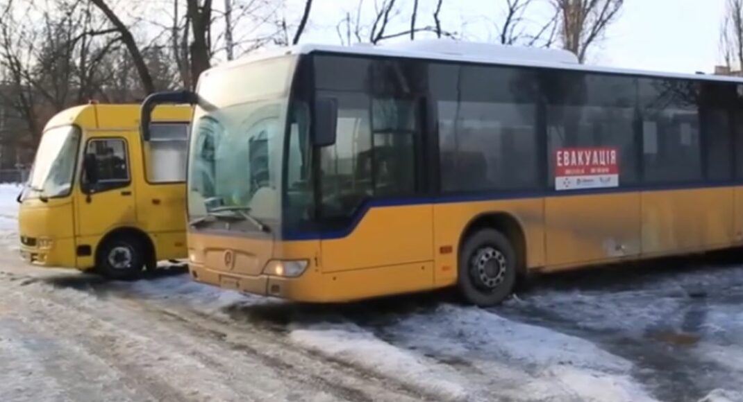23 марта начнется эвакуация жителей Донетчины в Ровенскую и Волынскую области