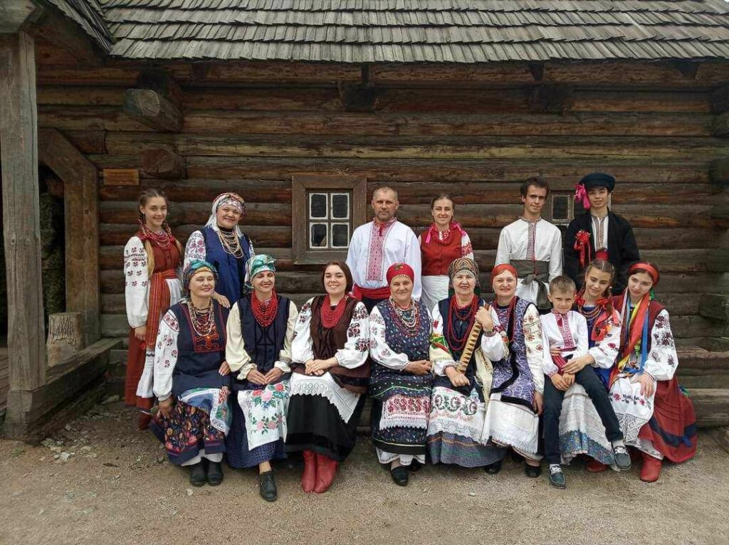 Народний пошуково-дослідницький фольклористичний гурт “Заграйярочка”