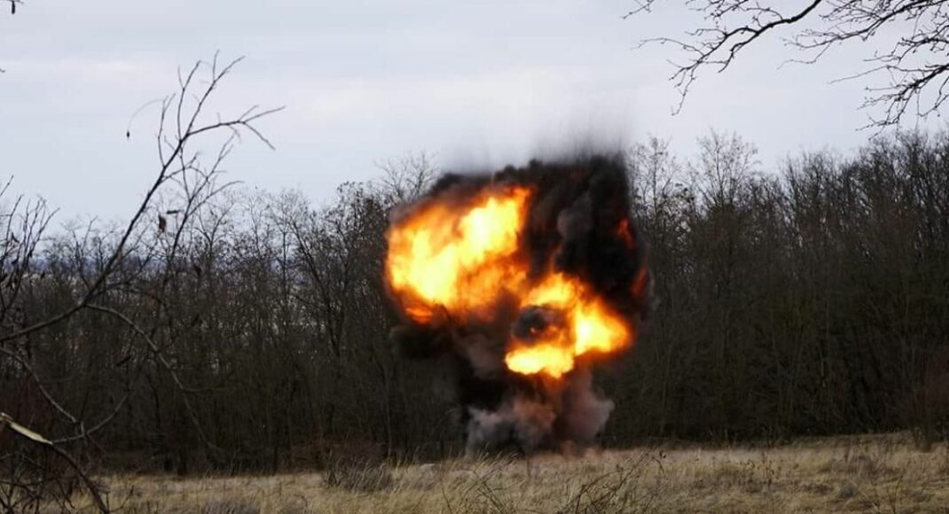 На Авдіївському напрямку українські захисники продовжують стримувати ворога: відбили 22 атаки росіян