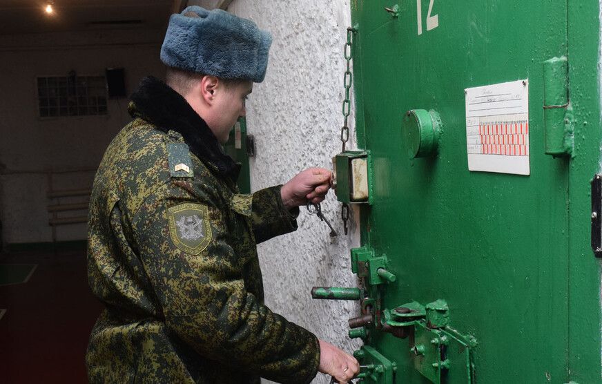 "Верховний суд" окупаційної "днр" засудив 10 військовополонених з "Азова" до позбавлення волі до 27 років