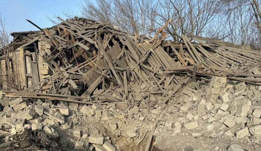 Росіяни скинули на Лиман бомби: поранено жінку, пошкоджено інфраструктуру