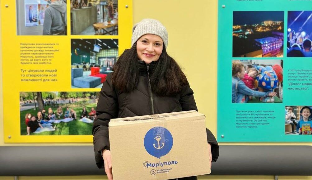Маріупольці продовжують отримувати допомогу продуктовими наборами