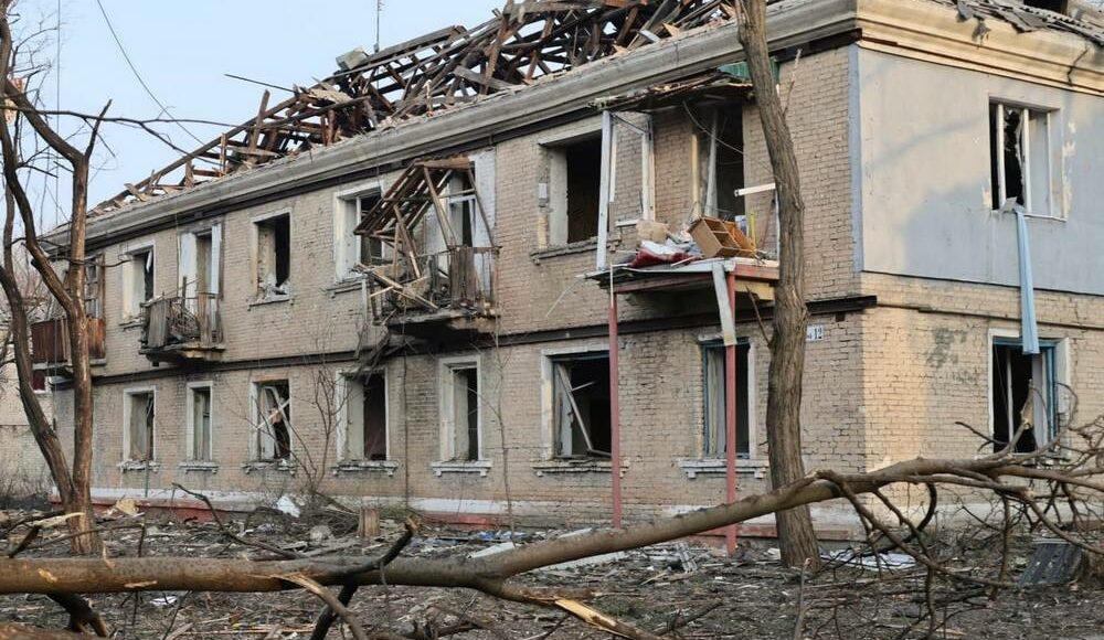 В Селидово в Донецкой области показали последствия ночного обстрела (фото)