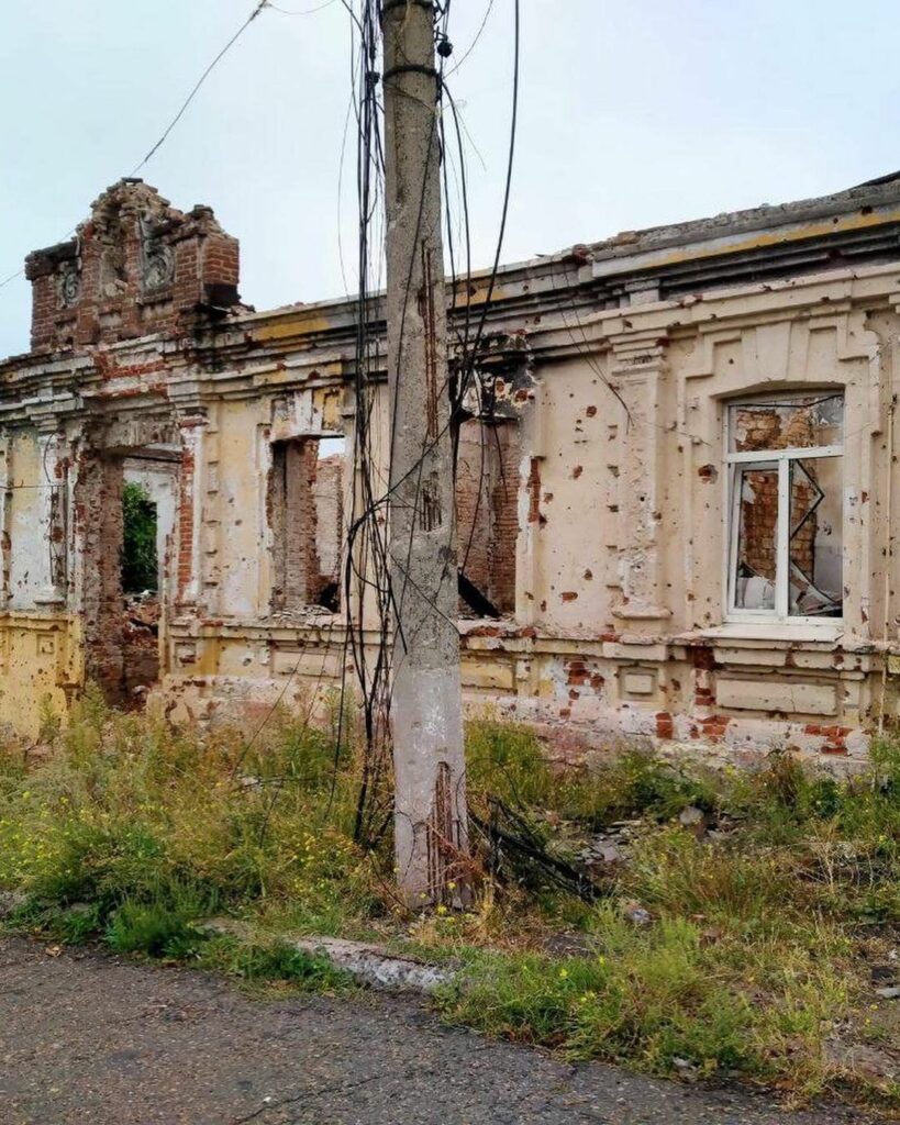 двері та вивіски