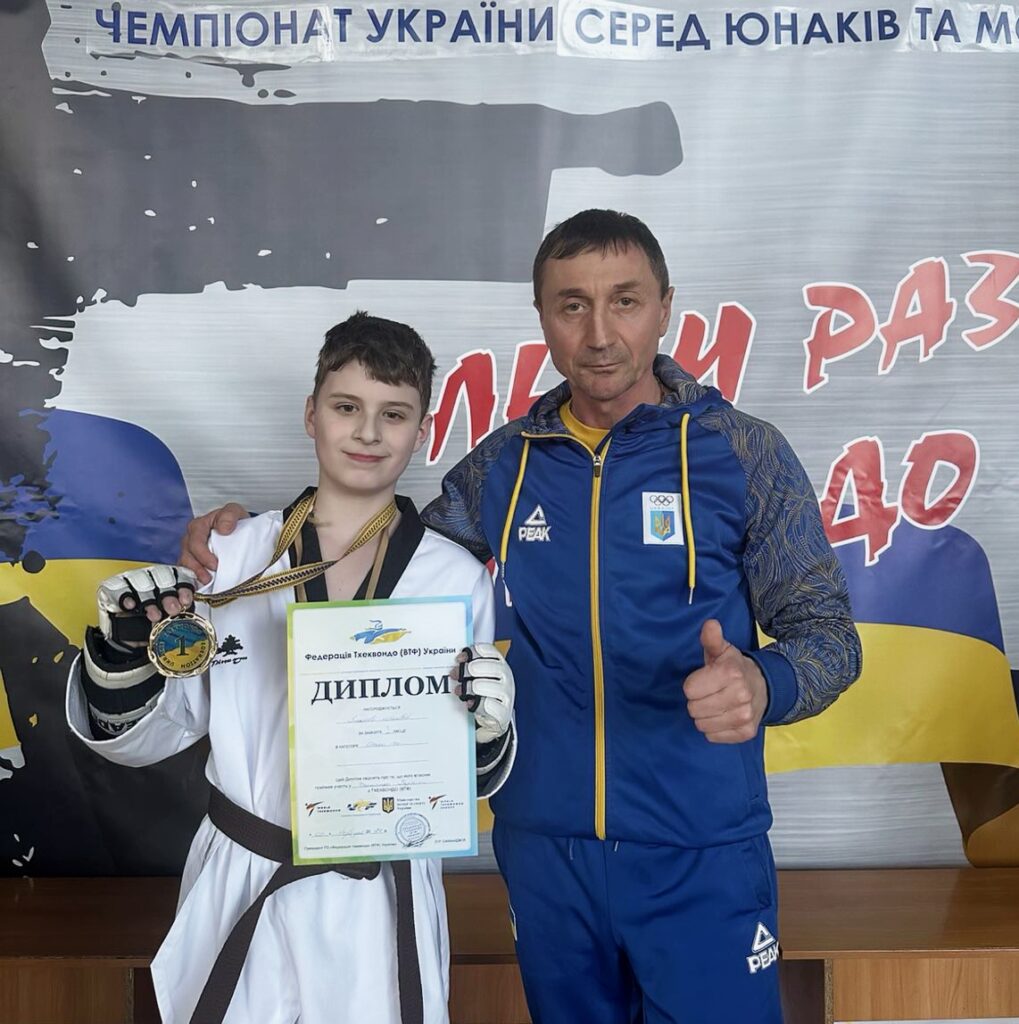 картисти 3