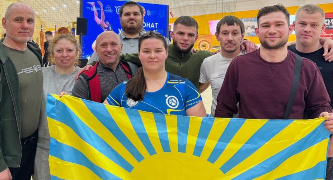 Спортсмени з Донеччини вибороли "золото" та "бронзу" чемпіонату України з пляжної боротьби (фото)