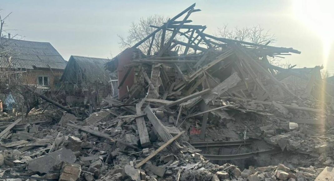 Унаслідок російського удару по Новогродівці загинули двоє людей, ще двоє дістали поранення, — прокуратура