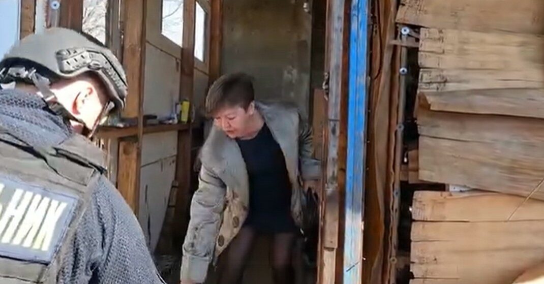 Рятувальники евакуювали 5 мешканців Покровського району (відео)