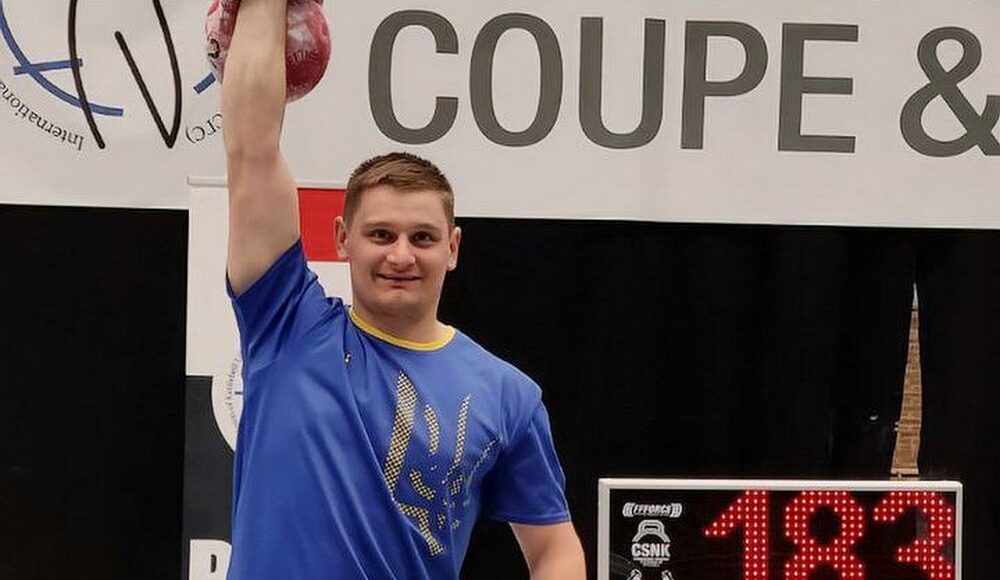 4 награды на чемпионате Европы по гиревому спорту в Париже завоевал спортсмен из Покровской громады