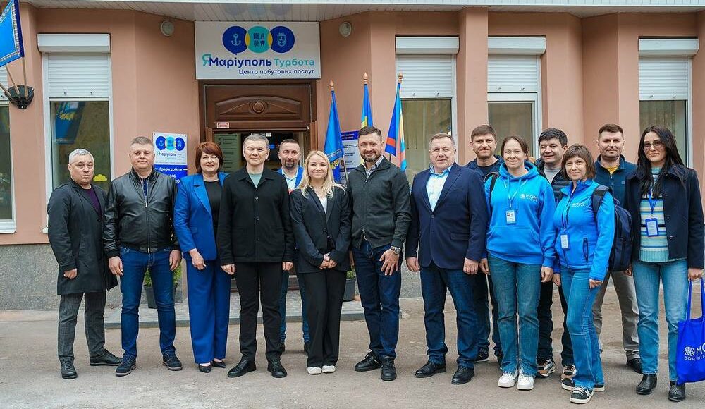В Виннице открыли седьмой бытовой центр для переселенцев из Мариуполя (фото)