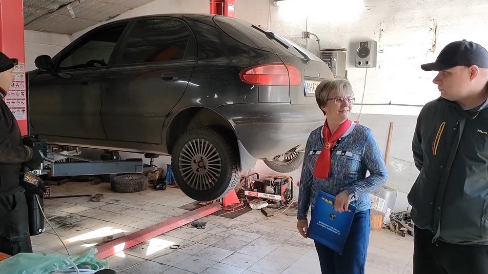 В Славянске предприниматель открыл и ведет успешный бизнес СТО при поддержке Центра занятости (видео)