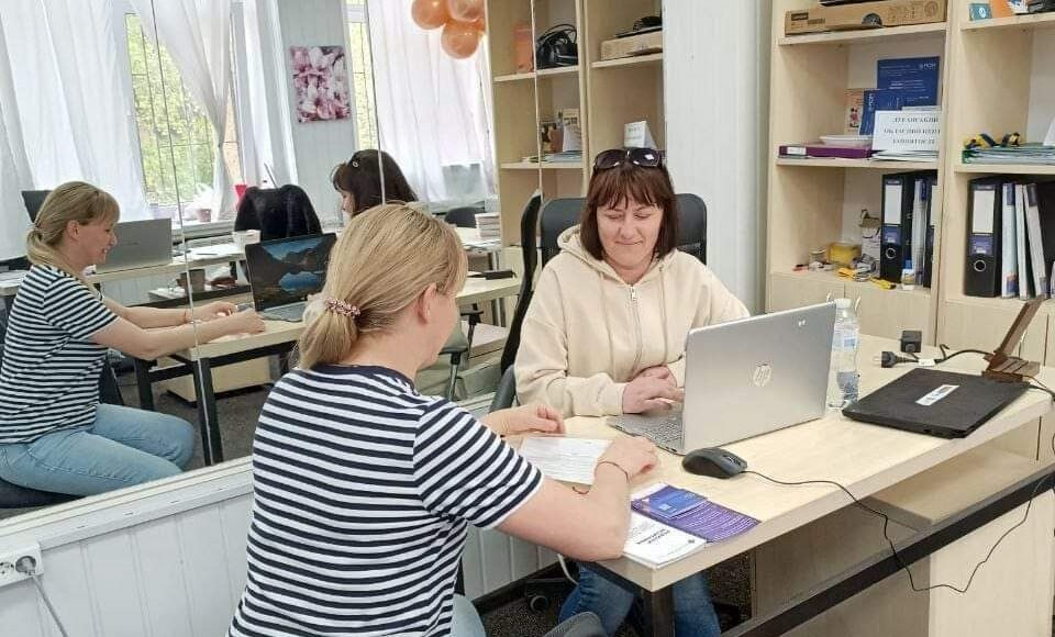 В Ивано-Франковске для ВПЛ с Луганщины работает три ЦПАУ