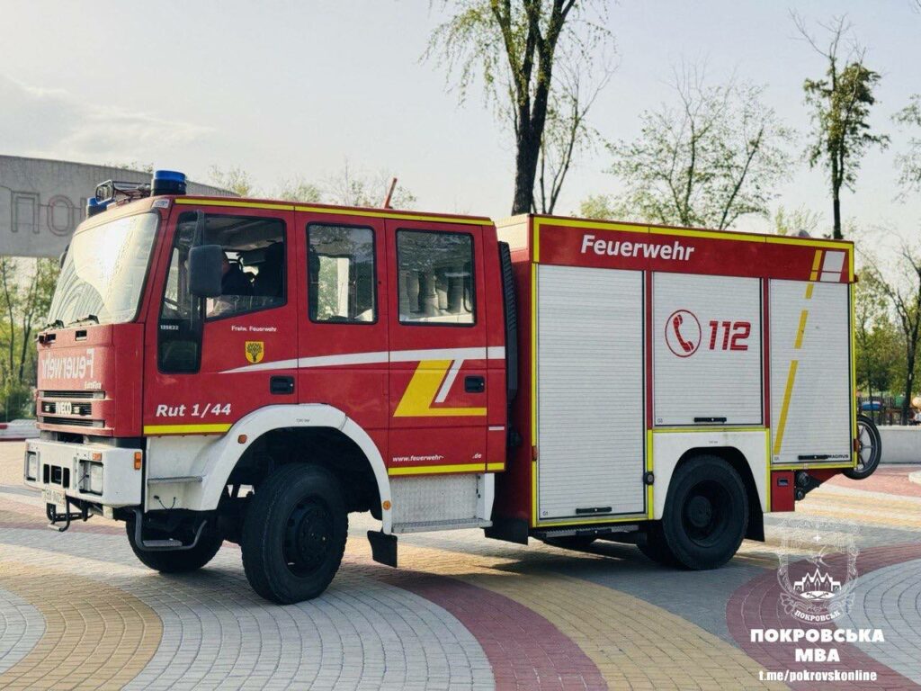 автомобіль рятувальникам Покровська
