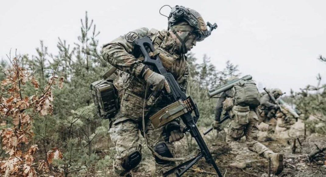 На Авдіївському та Новопавлівському напрямках українські захисники відбили 35 атак російських загарбників