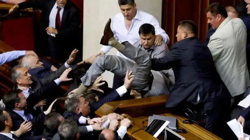 журналіст новини