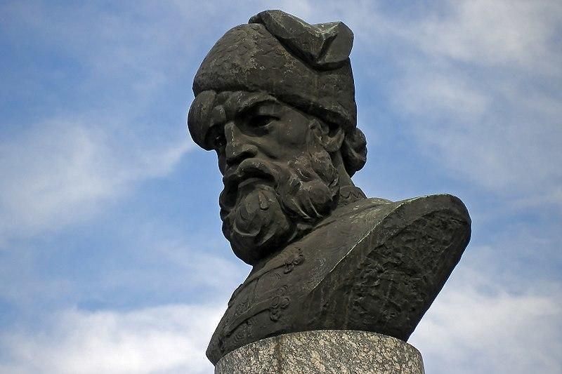 Погруддя Кіндрата Булавіна в Бахмуті