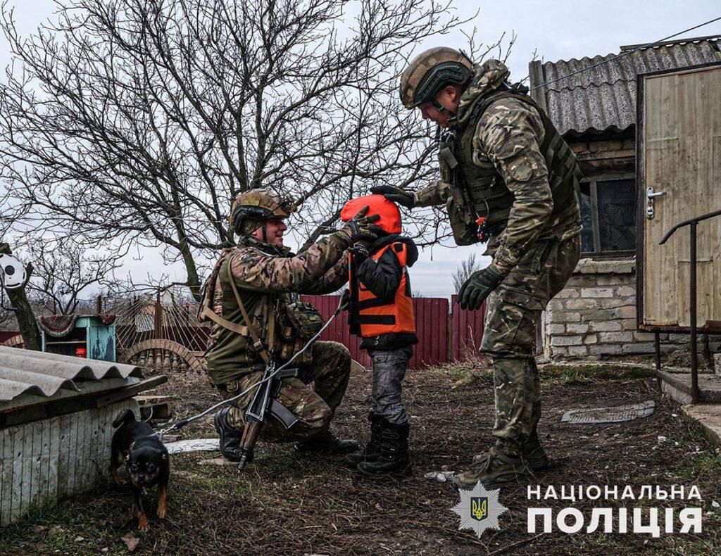 Фейки про Білих янголів