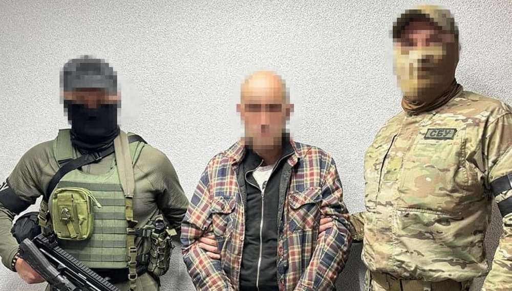 СБУ затримала агента російської розвідки, який відслідковував пункти дислокації українських військ у Красногорівці