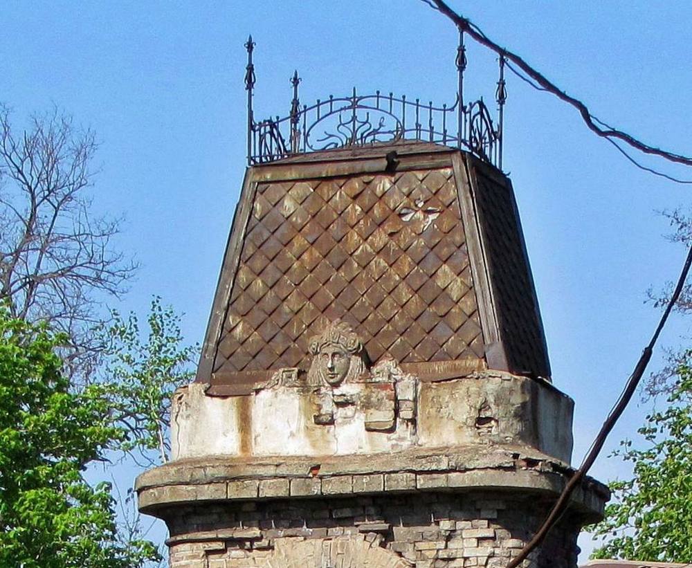 Окупанти знищили ще одну історичну пам'ятку Маріуполя, — соцмережі