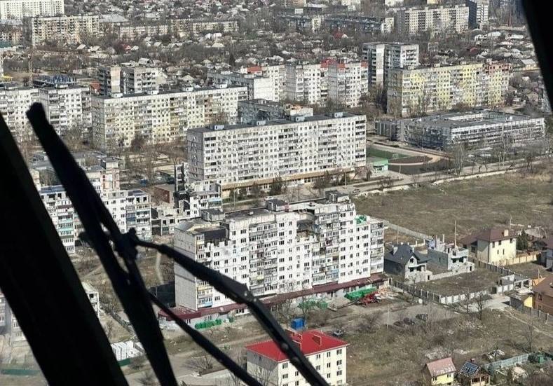 Міськрада показала, як виглядає зруйнована окупантами Лівобережжя Маріуполя (фото)