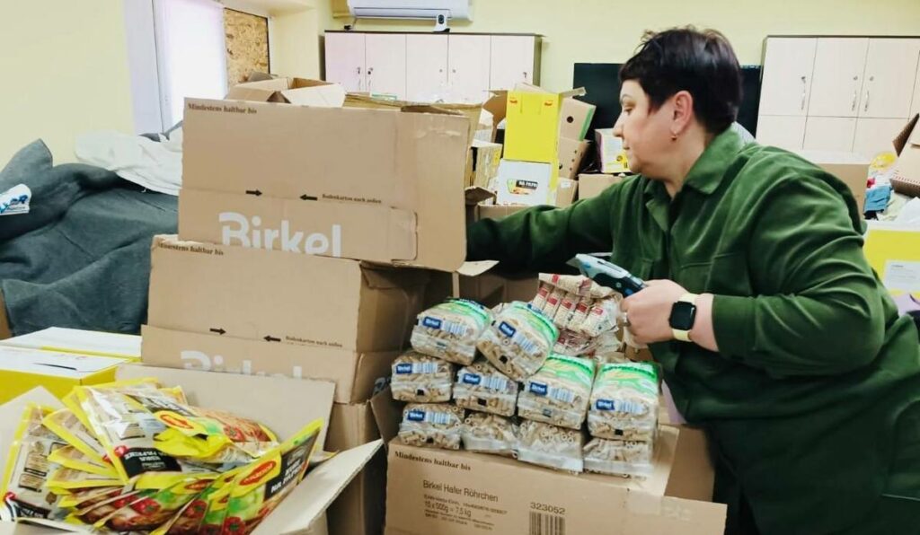 У Покровську 200 сімей отримали харчові продукти