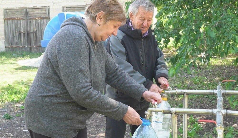Покровська МВА спільно з благодійниками розширює доступ до питної води в старостинських округах (фото)