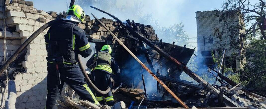 У селищі Дробишеве на Донеччині з-під завалів вилучили тіло загиблого чоловіка