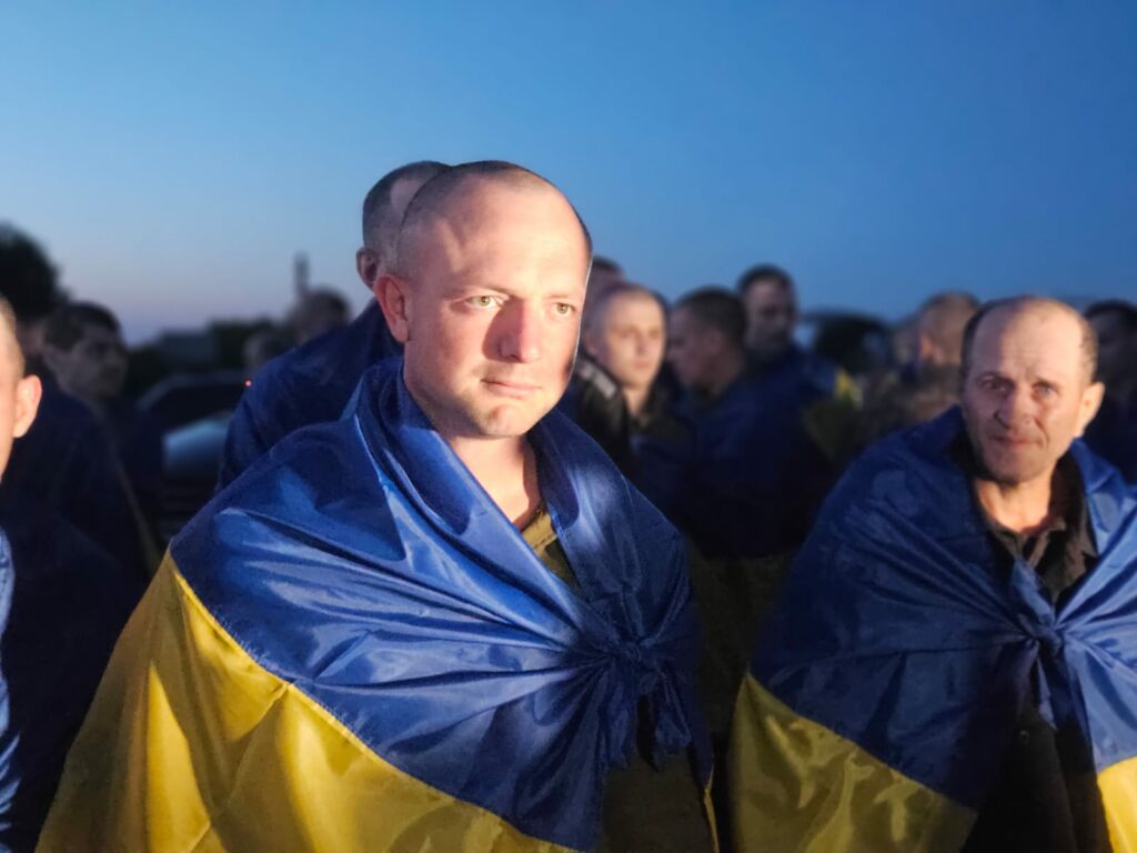 Ще 90 людей повернули з російського полону в Україну