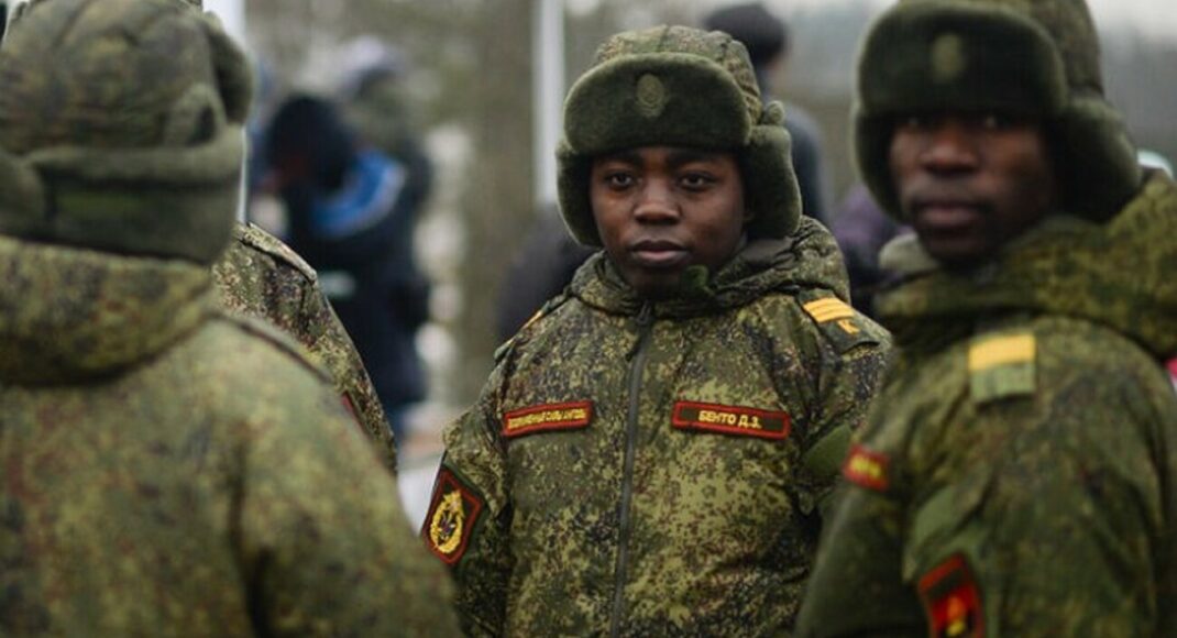 Росія змушує мігрантів та іноземних студентів воювати проти України, — Bloomberg