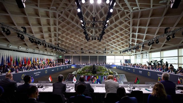Швейцария намерена обсудить итоги Саммита мира с россией и Китаем