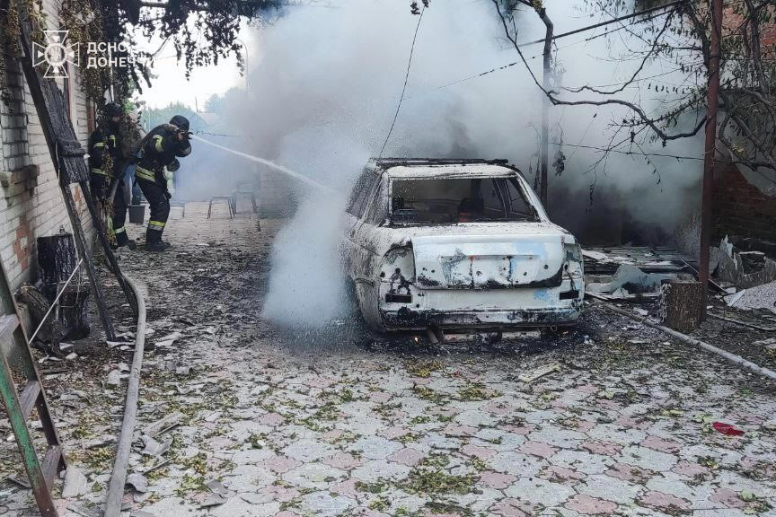 2 загиблих та 16 поранених людей внаслідок обстрілу Мирнограда та Райгородку (фото)
