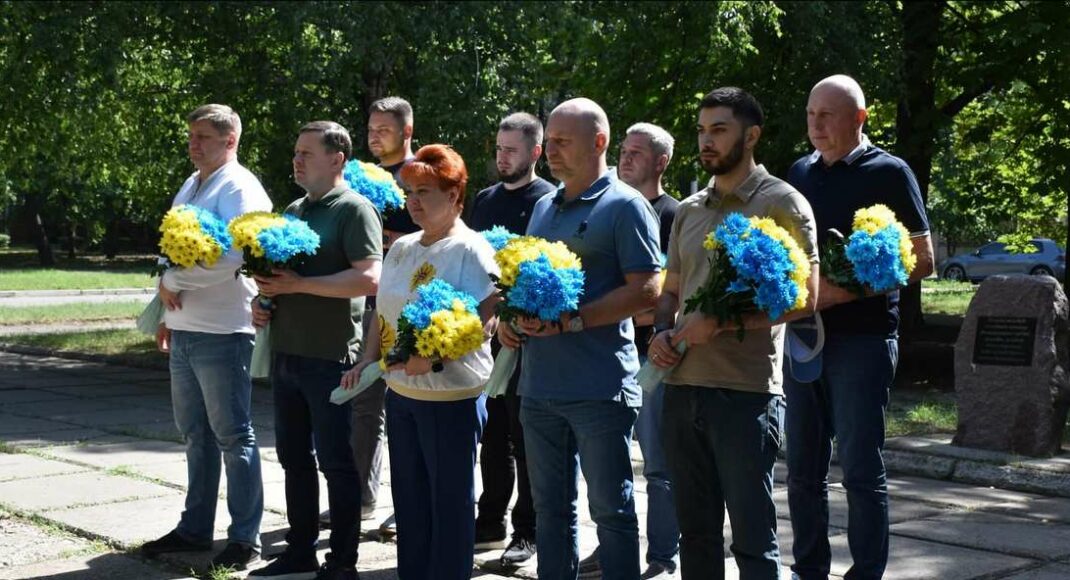 У Краматорську вшанували пам'ять захисників, які звільнили місто у 2014 році