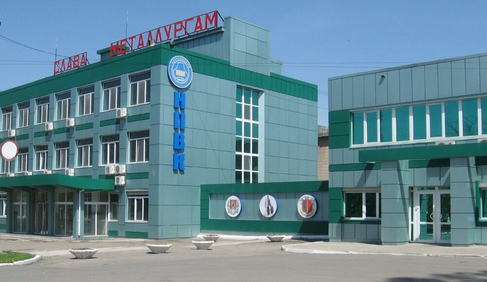 В оккупированном Лутугино на Луганщине захватчики порезали на металлолом завод прокатных валков