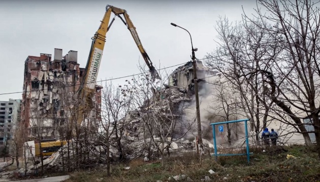 В окупованому Маріуполі демонтували дитячий табір: знищили будівлі й усі дерева